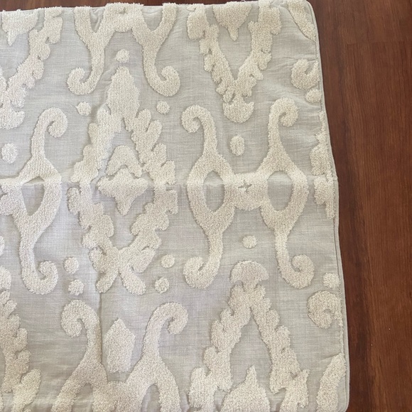 Ballard Designs Textured Ikat Pillow Cover (20”x20”) - Picture 3 of 10